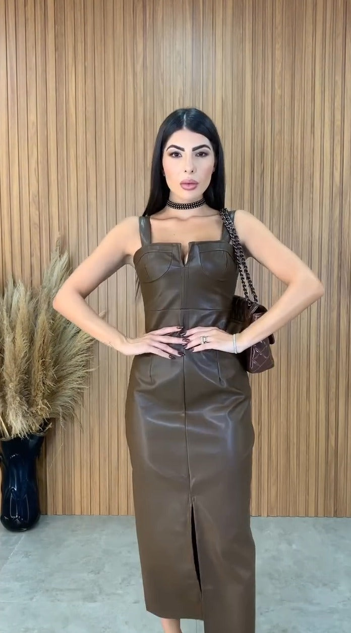 Vestido Courino Decote Retrô