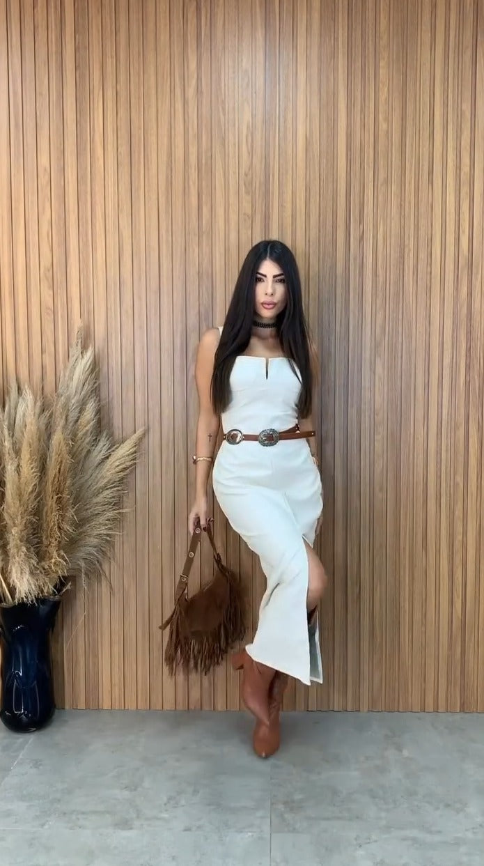 Vestido Courino Decote Retrô